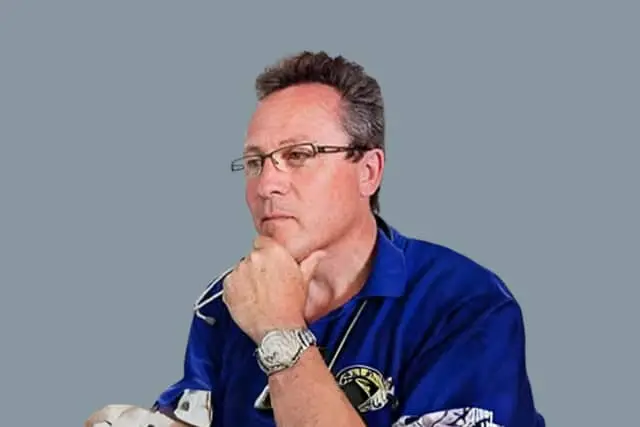 ד"ר דניאל בטלר